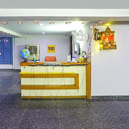 Fabhotel White House Bnb - Nr Yashobhoomi Convention Centre Дели Экстерьер фото