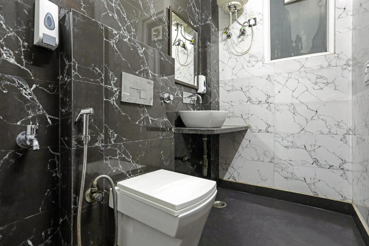 Fabhotel White House Bnb - Nr Yashobhoomi Convention Centre Дели Экстерьер фото