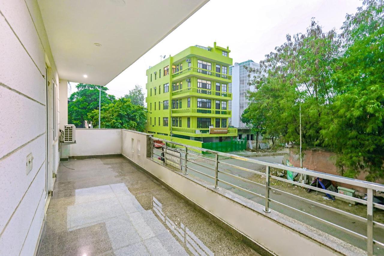Fabhotel White House Bnb - Nr Yashobhoomi Convention Centre Дели Экстерьер фото
